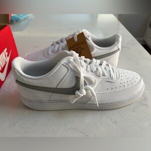 Nike NEW in box White Sneakers with Gray Swoosh Nike Court Vision Mens 10.5